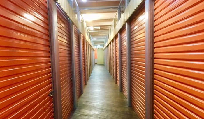 How to Save Money When Choosing a Storage Space
